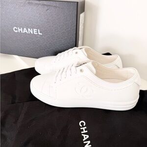 CHANEL Classic White Sneakers for Women NWT / size 36.5